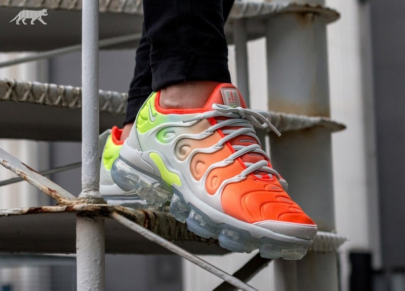 Nike vapormax plus 2025 reverse sunset